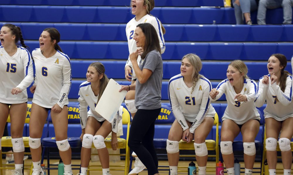 Gallery Aberdeen Central volleyball defeats Rapid City Central 31