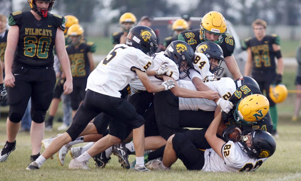 Gallery Faulkton dominates Northwestern on the gridiron Friday SD