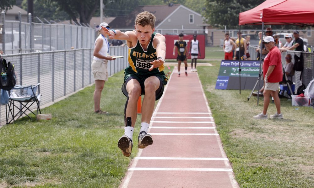 Area athletes earn top places at Scott Underwood indoor meet – SD ...