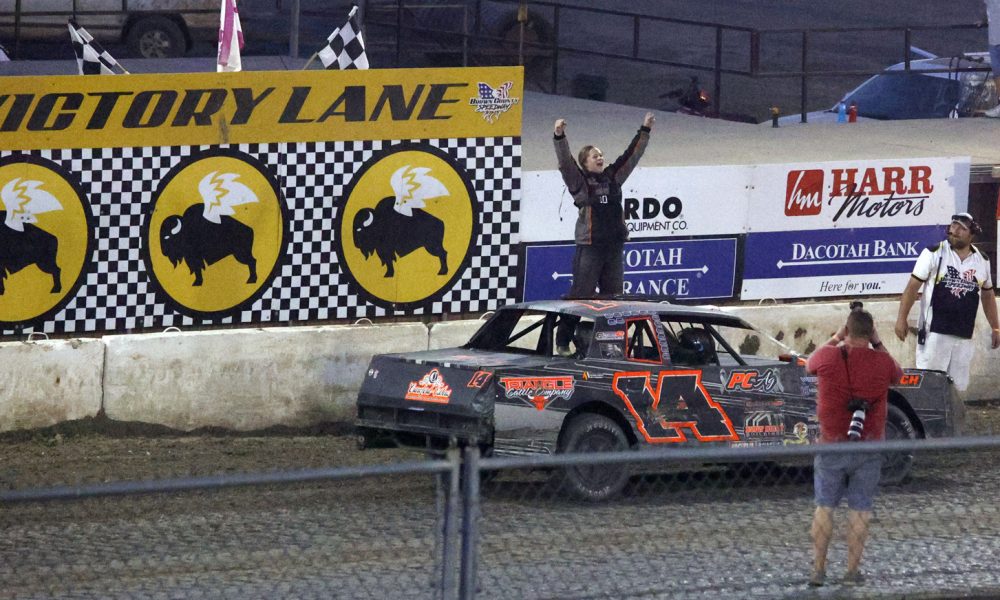 Racing action finishes with a bang at Big Buck Nationals – SD SportScene
