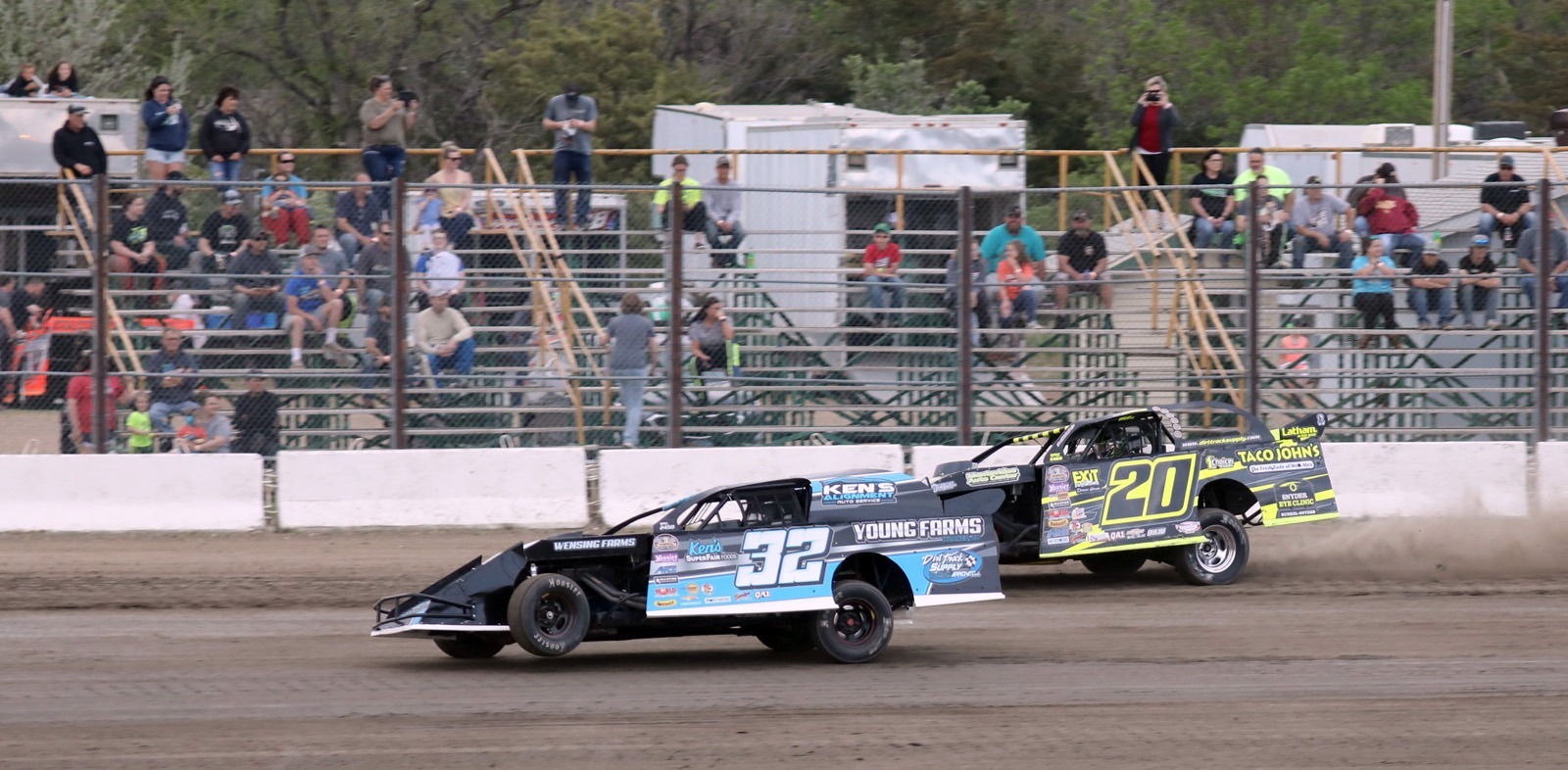 Gallery Auto racing at Brown County Speedway SD SportScene