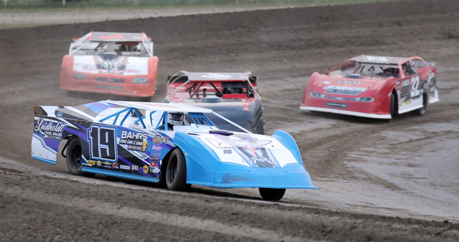 Gallery Auto racing at Brown County Speedway SD SportScene